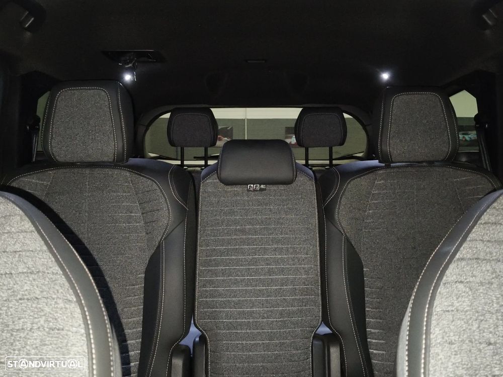 Peugeot 5008 Hybrid 145 e-DSC6 Allure - 17