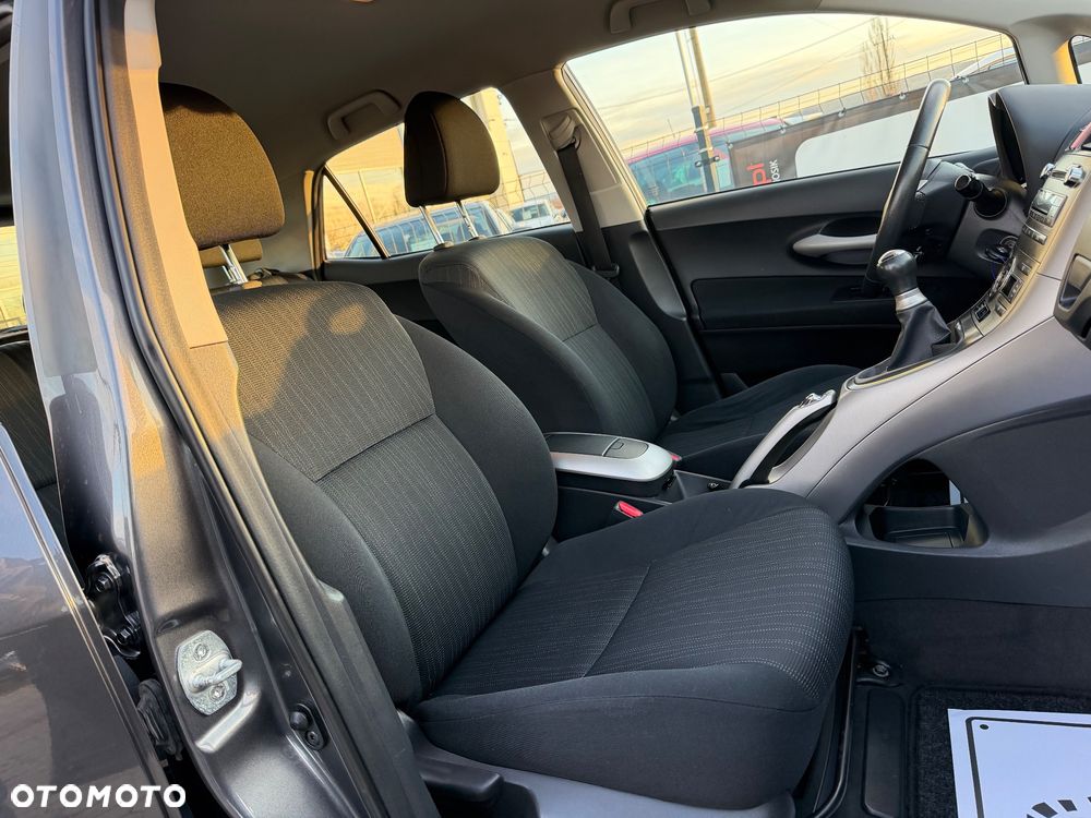 Toyota Auris 1.6 VVT-i Sol - 31