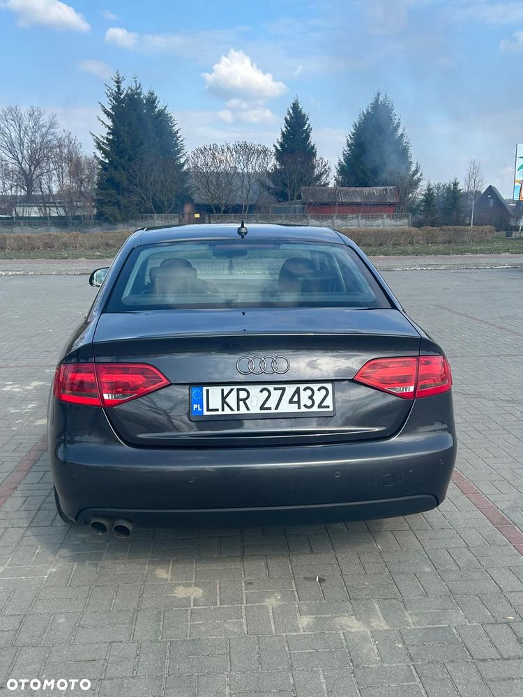 Audi A4 Limousine 2.0 TDI DPF Quattro - 8