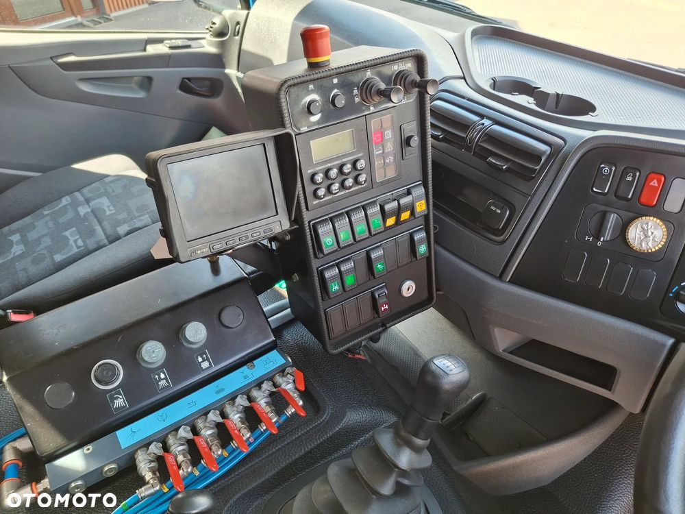 Mercedes-Benz Atego 1523 Zamiatarka FAUN Zamiatarka Uliczna Kamera Cofania Oświetlenie Ostrzegawcze Regulowane Zawieszenie - 8