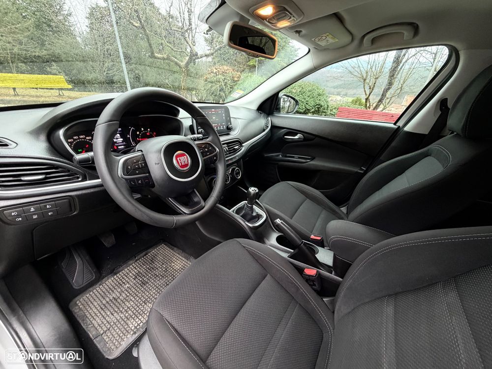 Fiat Tipo Station Wagon 1.3 M-Jet Lounge Tech - 20