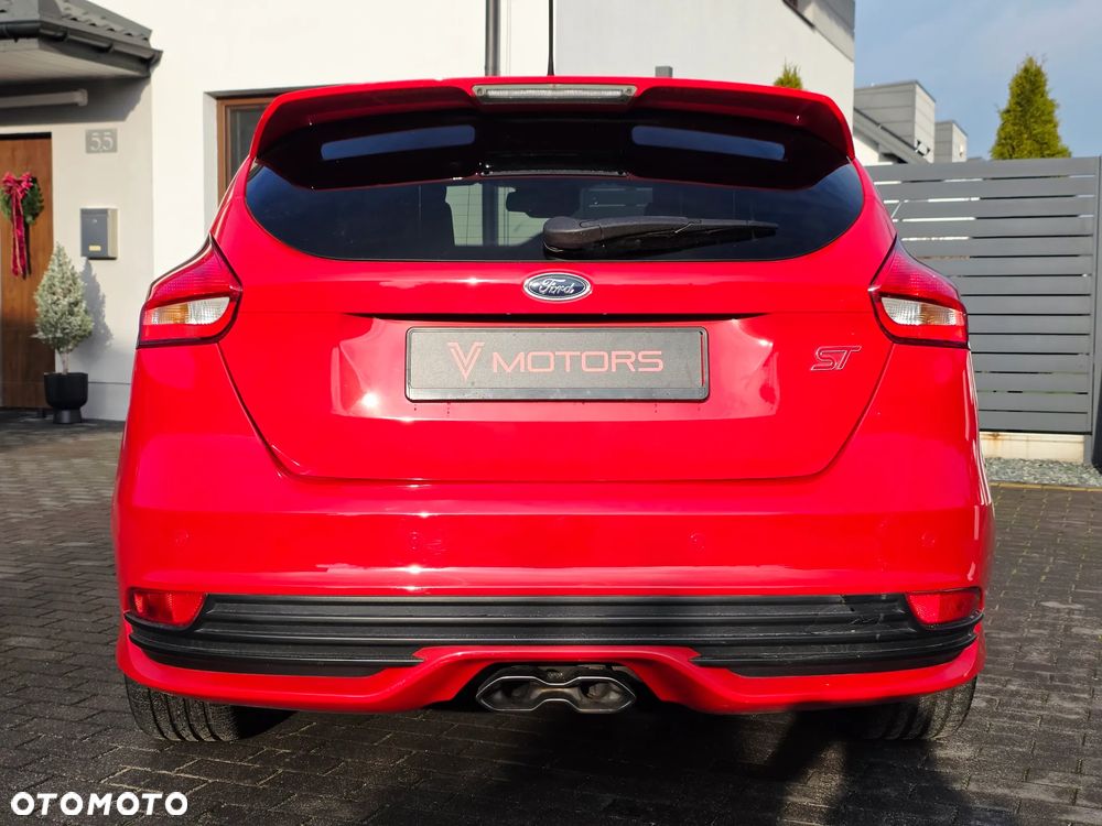 Ford Focus 2.0 TDCi ST - 11