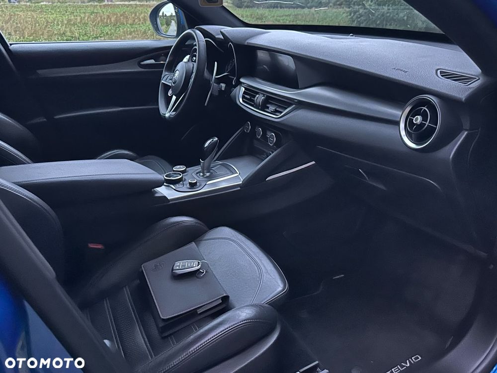 Alfa Romeo Stelvio - 3