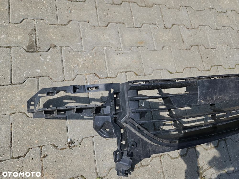 Kratka zderzaka przód atrapa Renault Clio IV Lift 2019r kombi 622542412R - 2