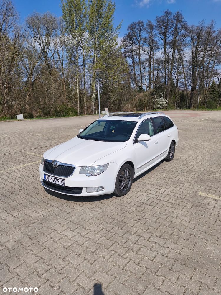 Skoda Superb 2.0 TDI DSG Exclusive - 5