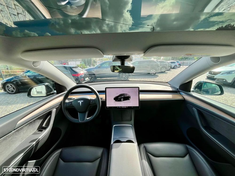 Tesla Model Y Standard - 16