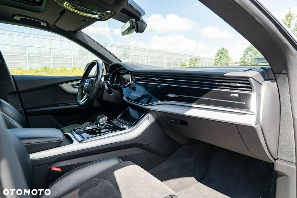 Audi SQ8 TFSI Quattro Tiptronic - 22