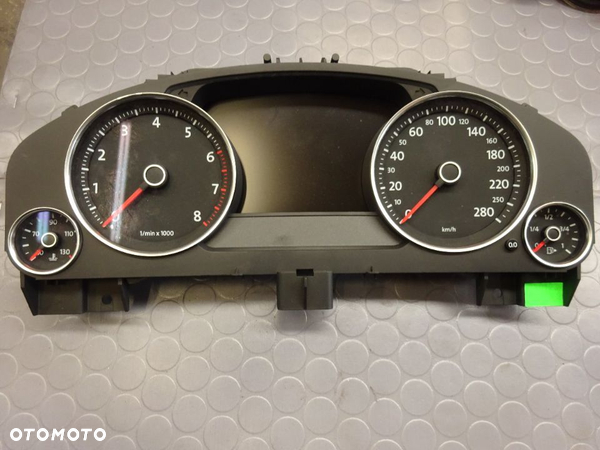 7P6920883 licznik zegary Benzyna VW Touareg II 7P czesci