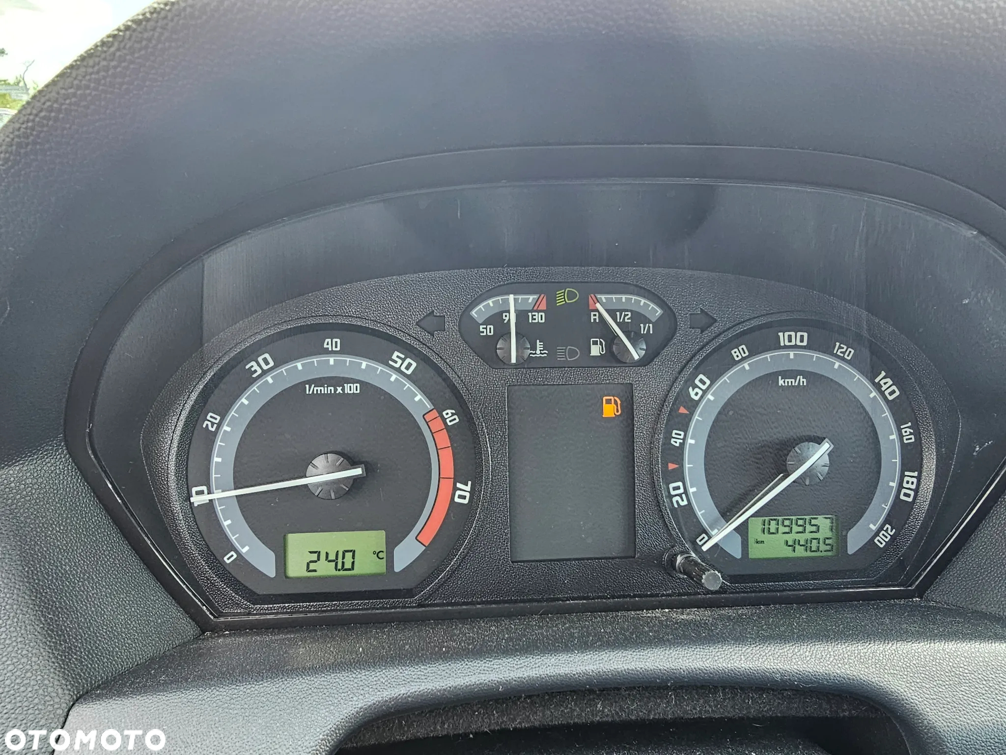 Skoda Fabia 1.2 HTP Cool Edition - 10