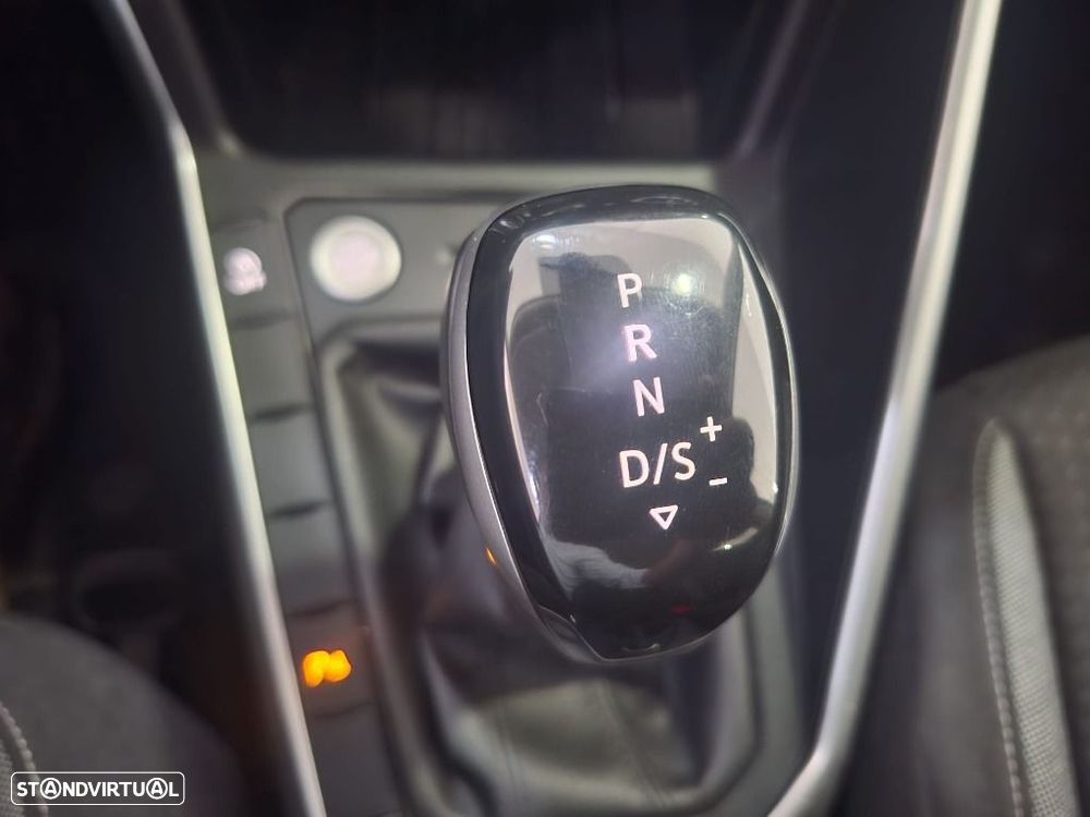 VW Taigo 1.0 TSI Urban DSG - 18