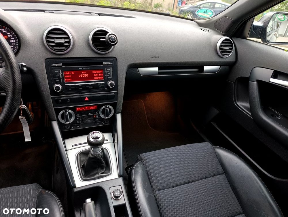 Audi A3 Sportback 2.0 TDI DPF S line Sportpaket - 24