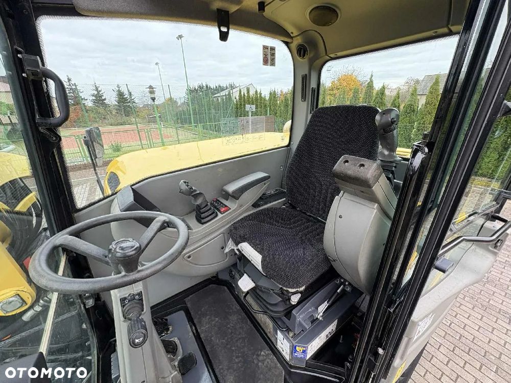 Yanmar B110W ROTOTILT 4 ŁYŻKI TYLKO 2618 mth - 18