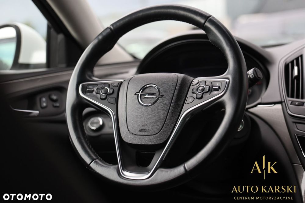 Opel Insignia - 40
