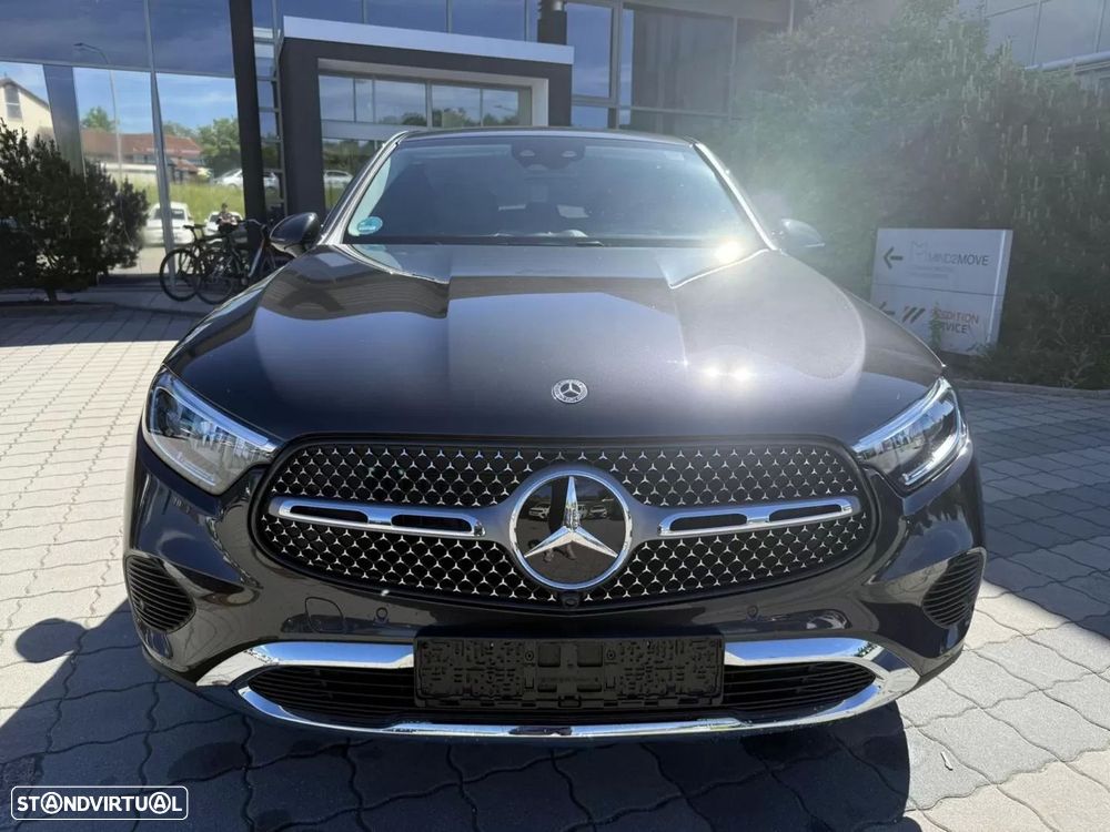 Mercedes-Benz GLC 300 e Coupe 4Matic - 8