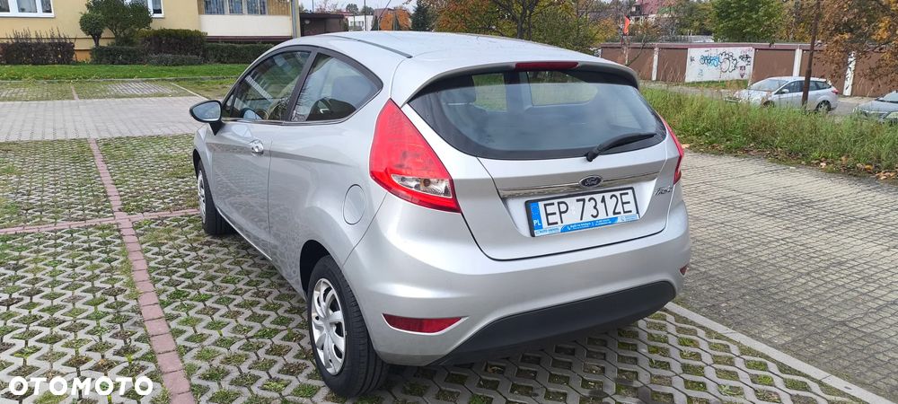Ford Fiesta 1.25 Ghia - 7