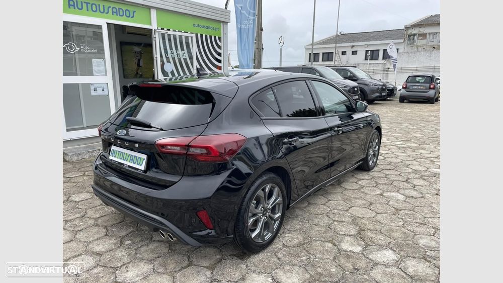 Ford Focus 1.0 EcoBoost MHEV ST-Line X - 3