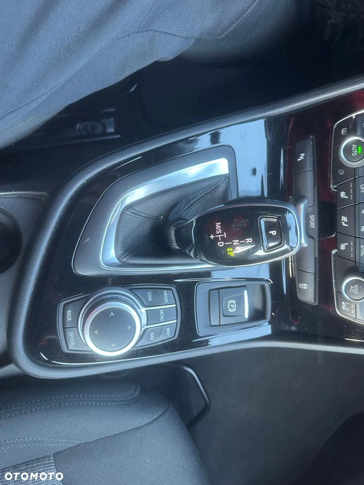 BMW Seria 2 218i Advantage - 34