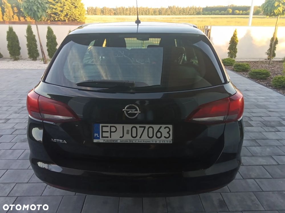 Opel Astra 1.4 T Enjoy - 9