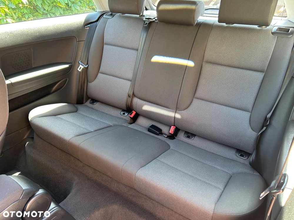 Audi A3 3-drzwiowe 1.6 Attraction - 31