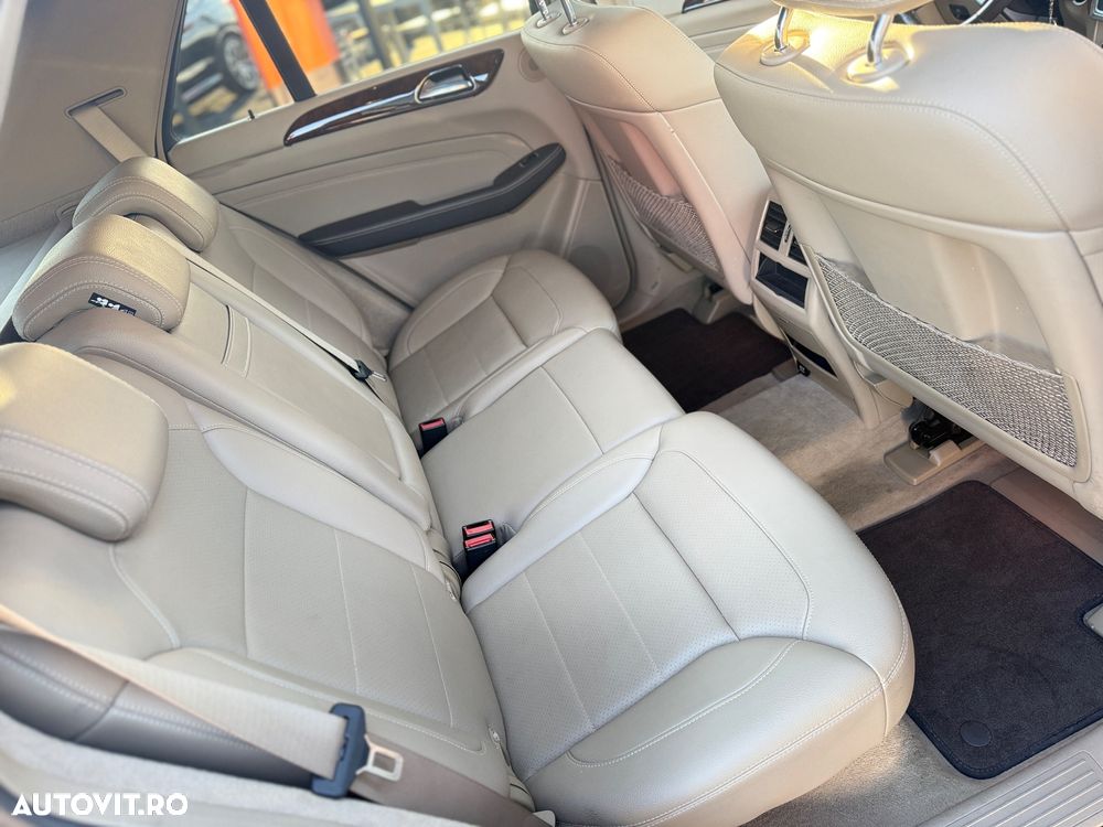 Mercedes-Benz ML 250 BlueTEC 4MATIC 7G-TRONIC - 7