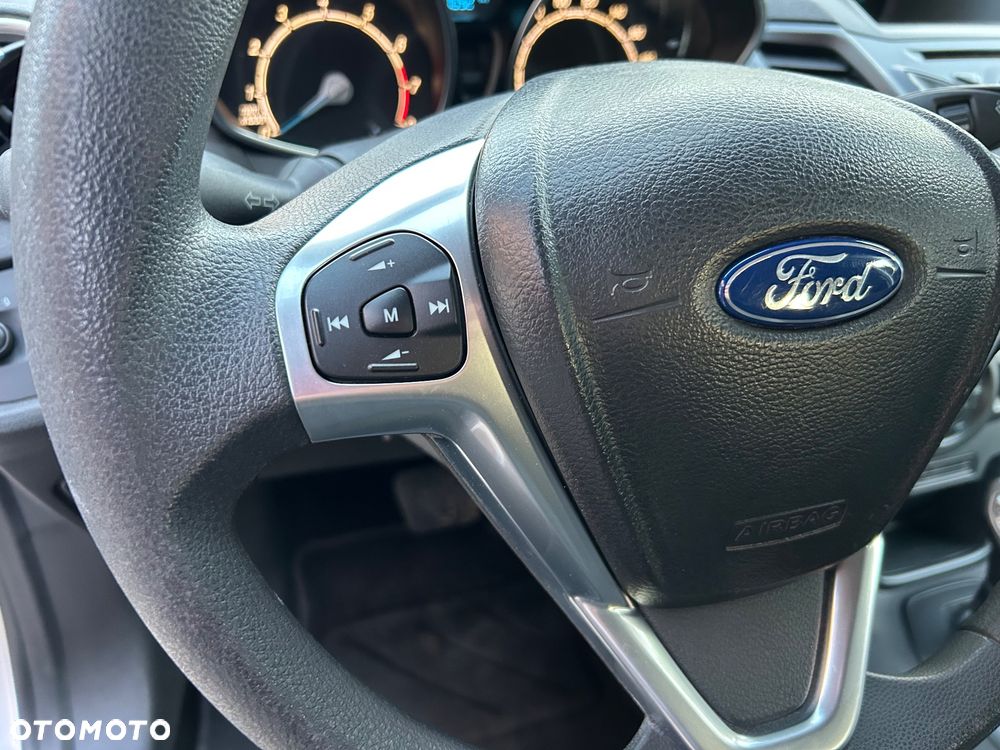 Ford Fiesta - 17