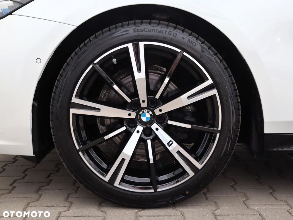 BMW Seria 5 520d xDrive mHEV M Sport - 4