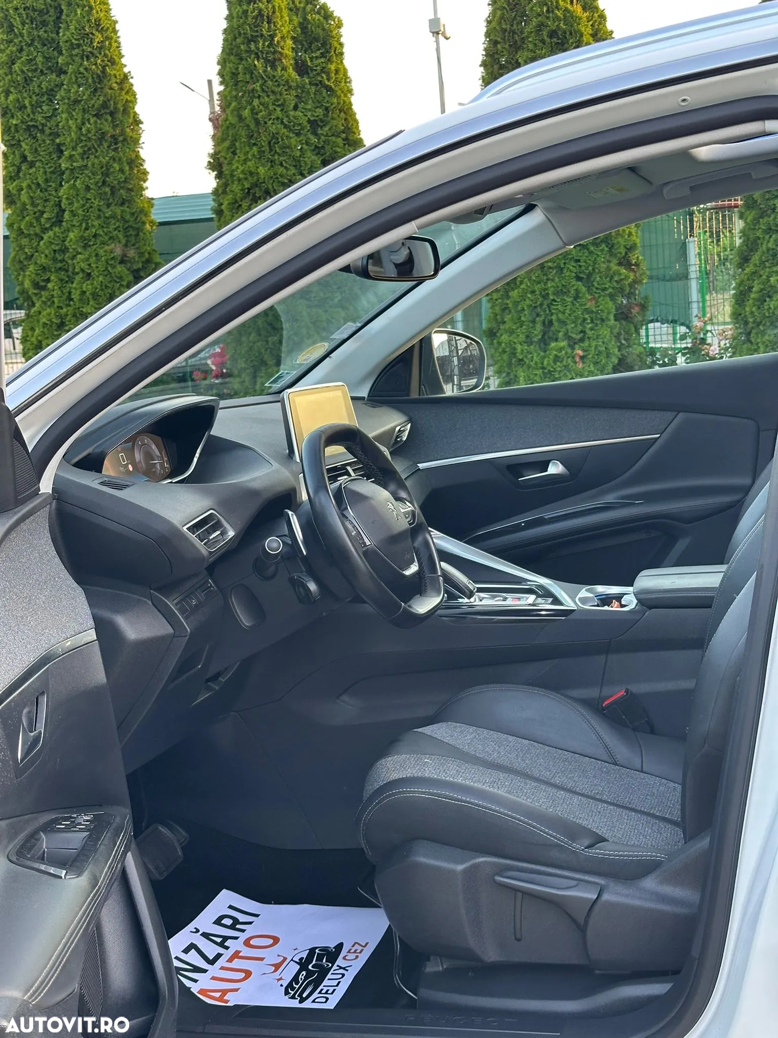 Peugeot 3008 BlueHDi 130 Stop & Start EAT8 Allure Business-Paket - 7