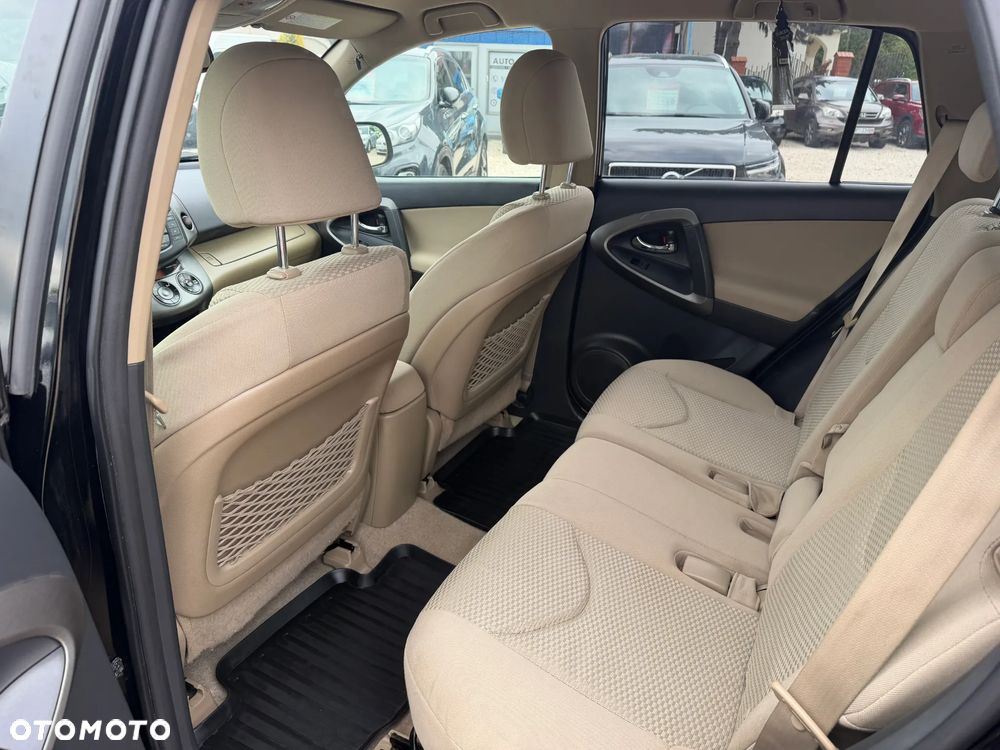 Toyota RAV4 - 19