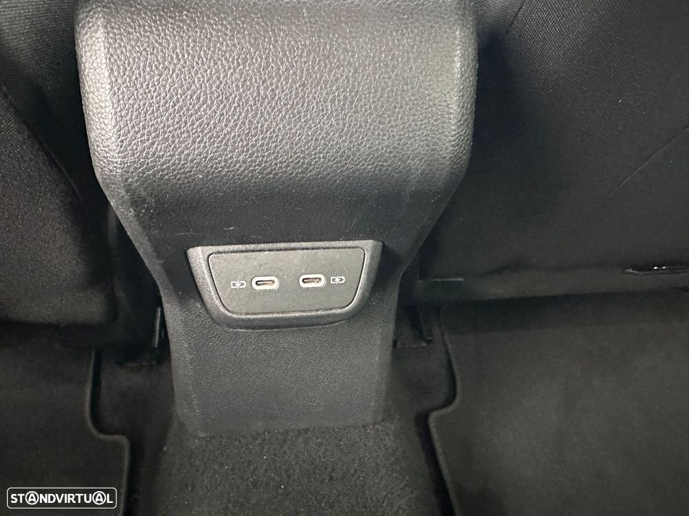 VW Taigo 1.0 TSI Urban - 11