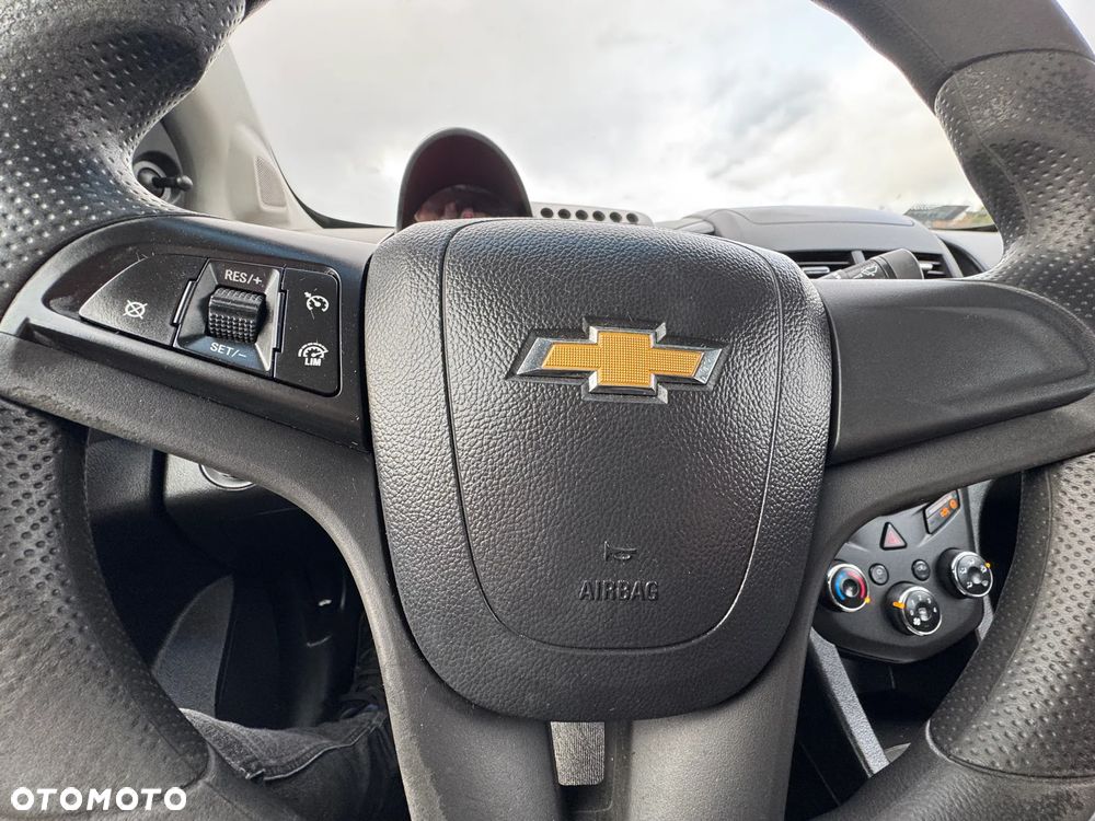 Chevrolet Aveo - 23