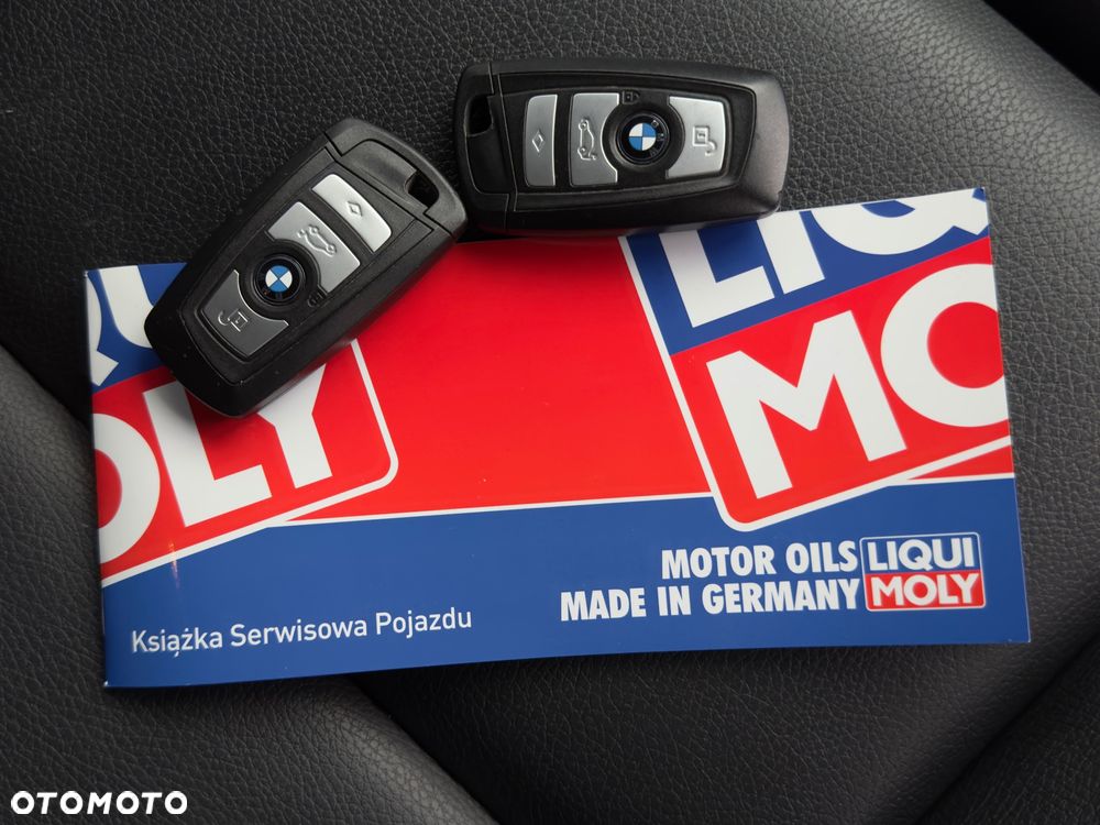 BMW Seria 5 528i Touring Sport-Aut Luxury Line - 34