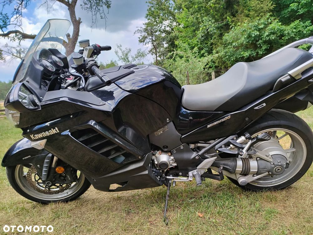 Kawasaki GTR - 2