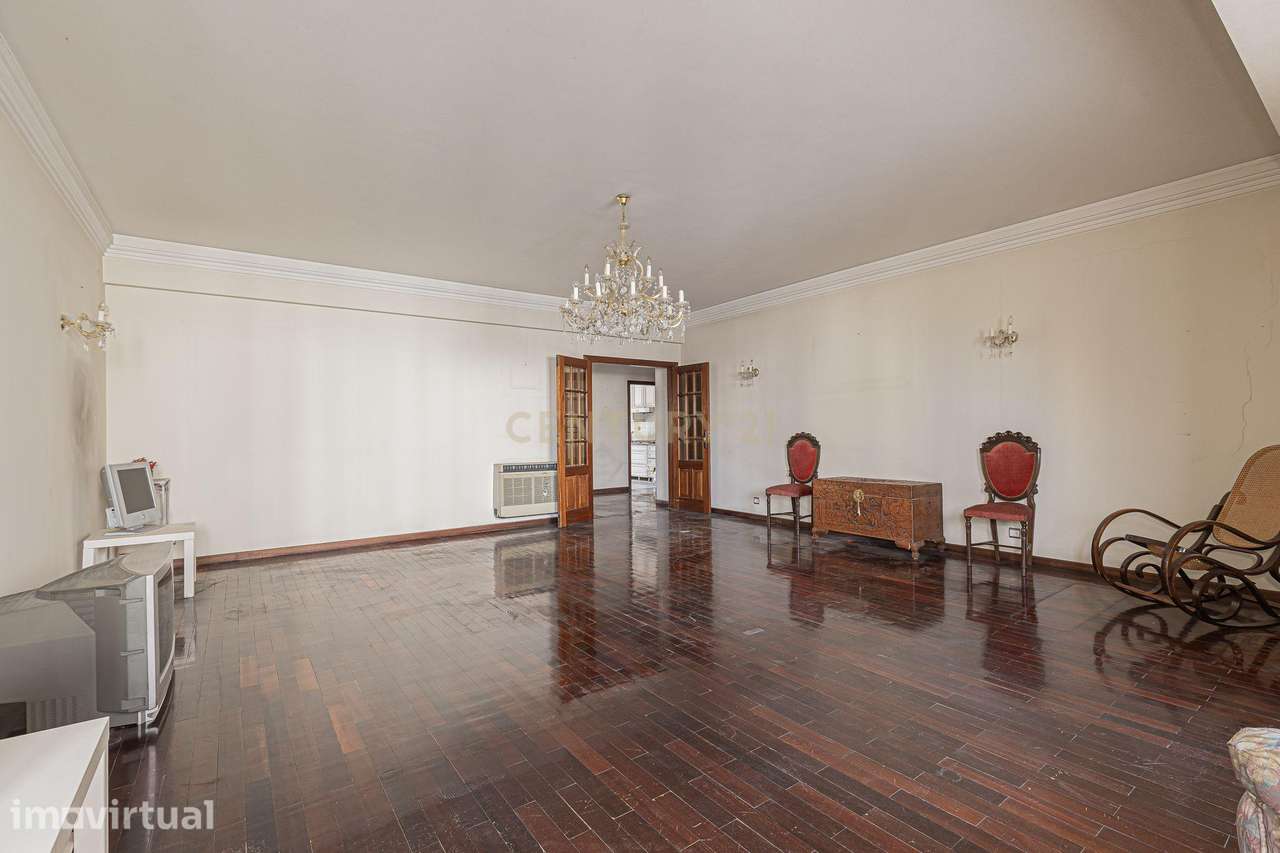 T4 com 180 m² e Garagem Box no Areeiro, Lisboa - Grande imagem: 5/38