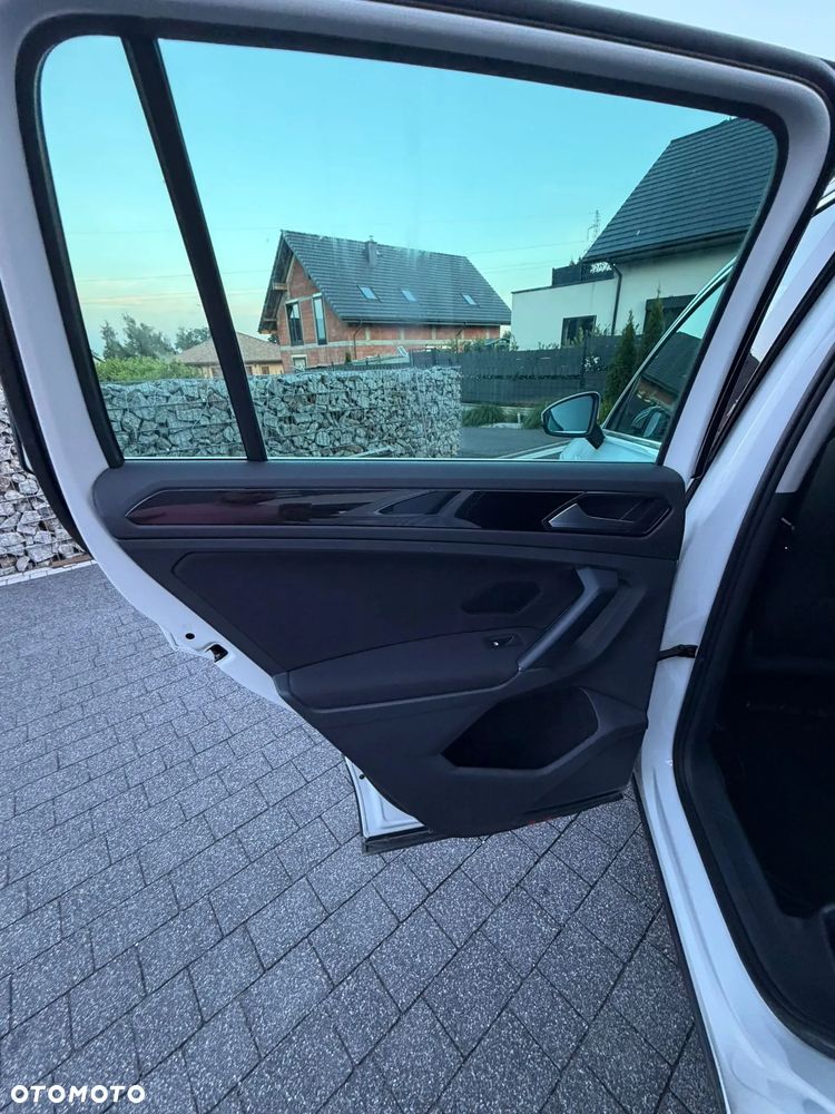 Volkswagen Tiguan 2.0 TSI 4Mot Sport&Style DSG - 26