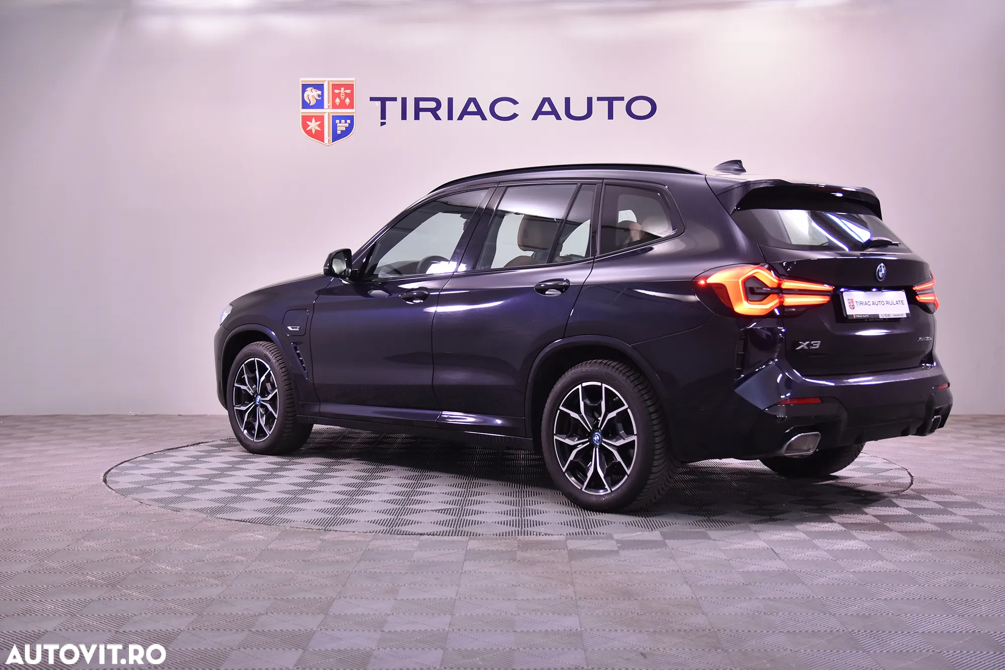 BMW X3 xDrive30e AT PHEV - 3