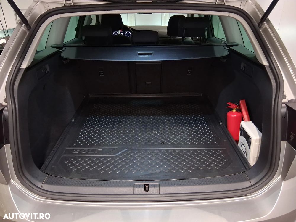 Volkswagen Golf Variant 1.5 eTSI MHEV 130CP DSG Style - 33