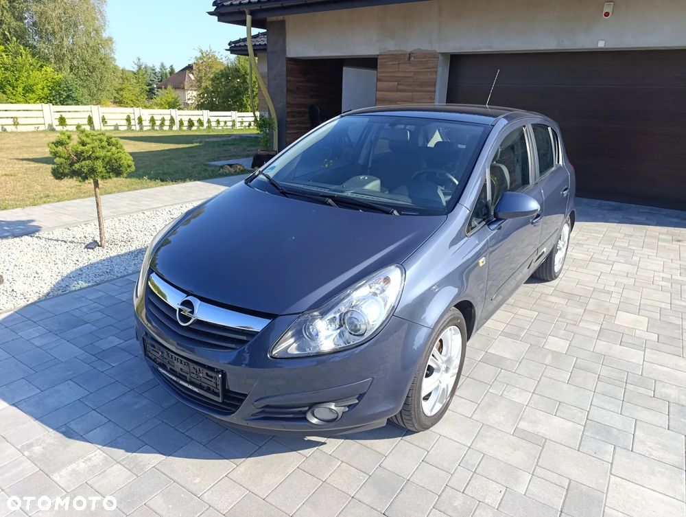 Opel Corsa 1.4 16V Cosmo - 11