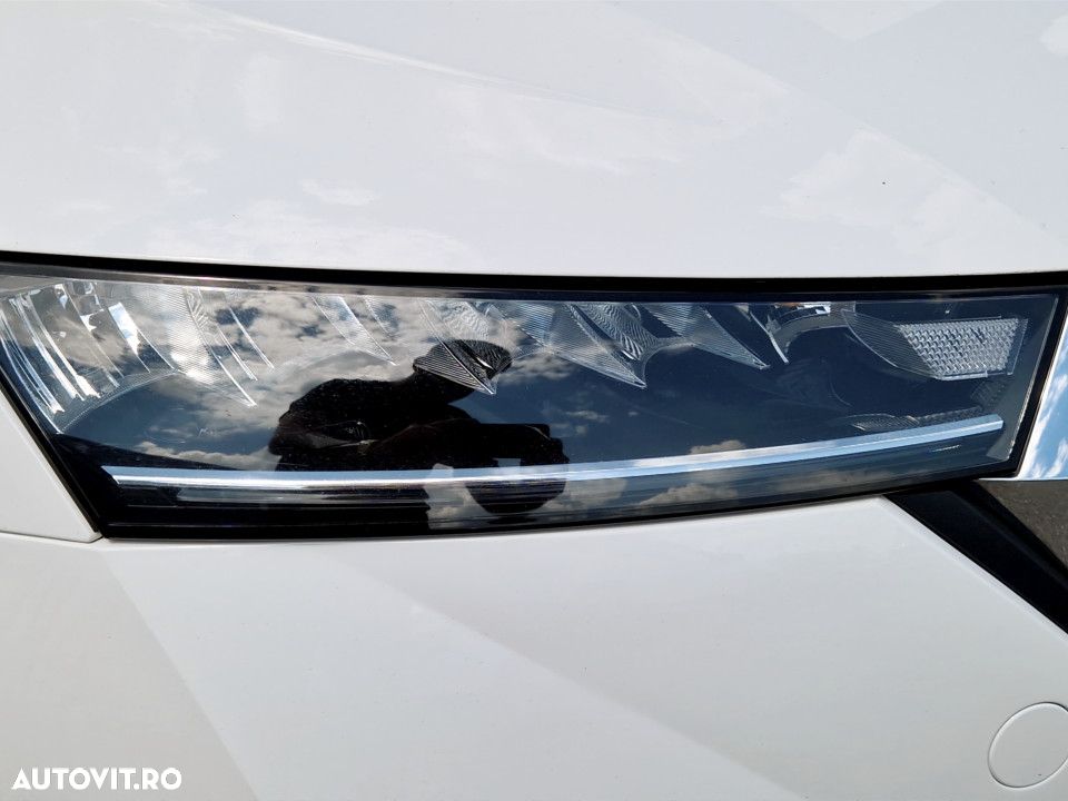 Skoda Octavia 2.0 TDI DSG Ambition - 10