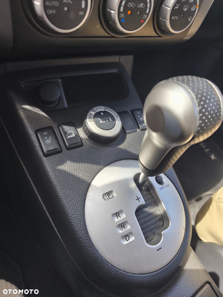 Nissan X-Trail - 8