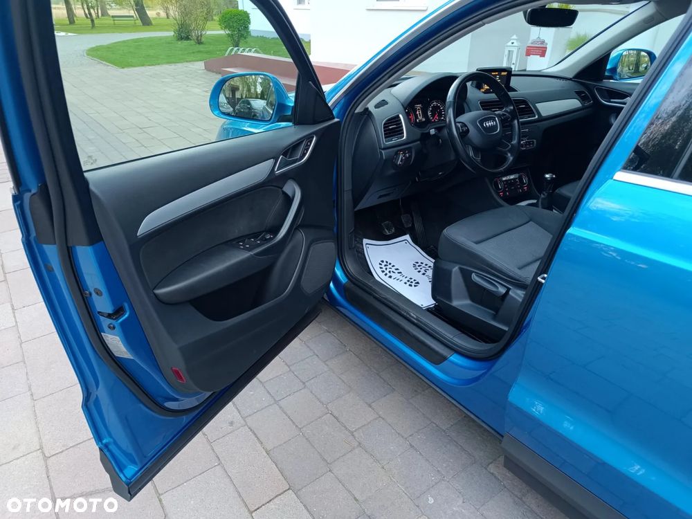 Audi Q3 2.0 TDI Design - 24