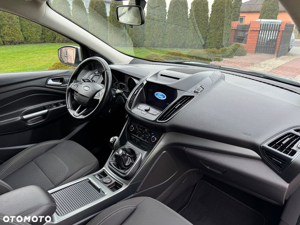 Ford Kuga 1.5 TDCi FWD Titanium - 16