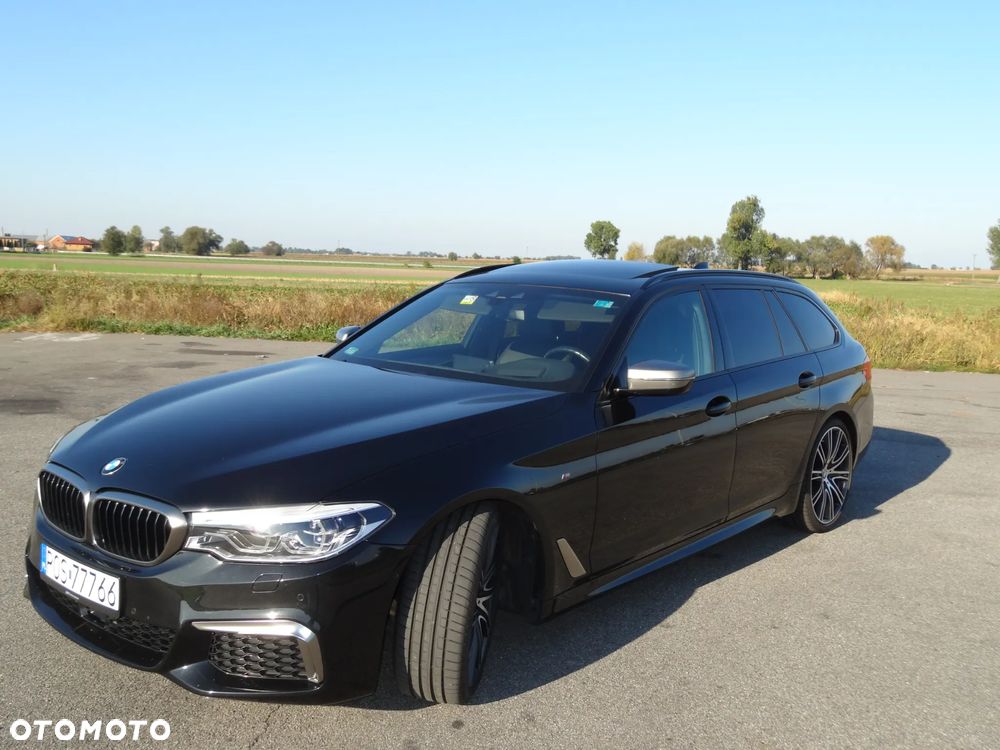 BMW Seria 5 M550d xDrive Touring - 10