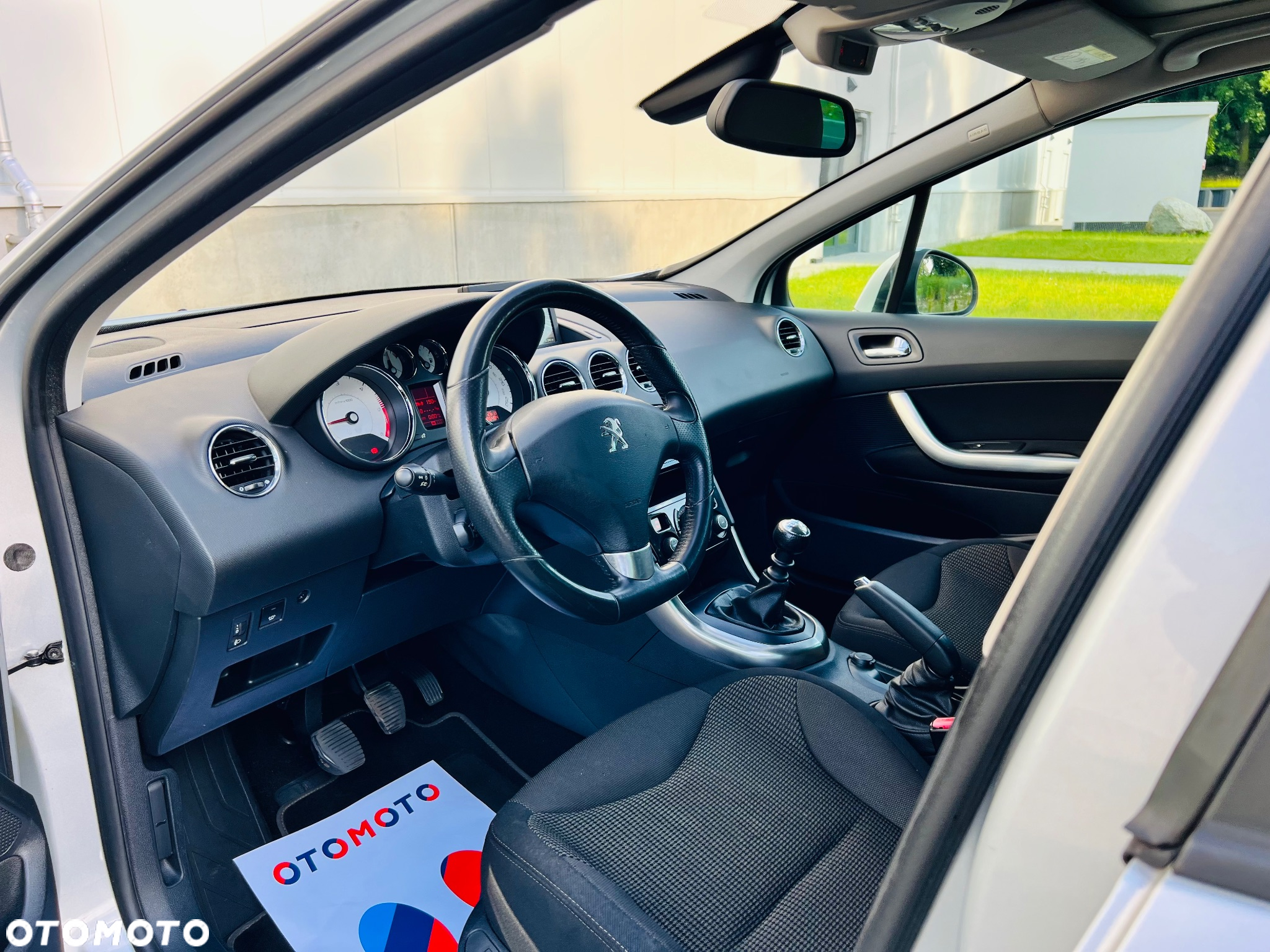 Peugeot 308 SW e-HDi FAP 115 Stop&Start Business Line Niveau 1 - 18