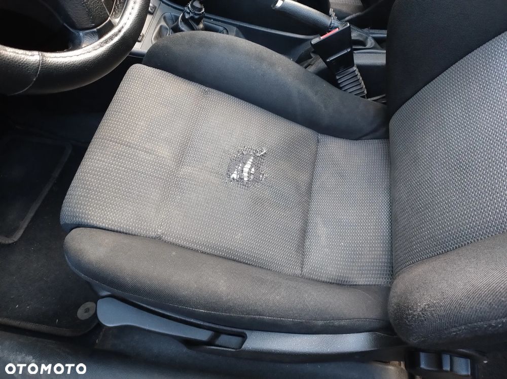 Opel Astra 1.6 16V - 8