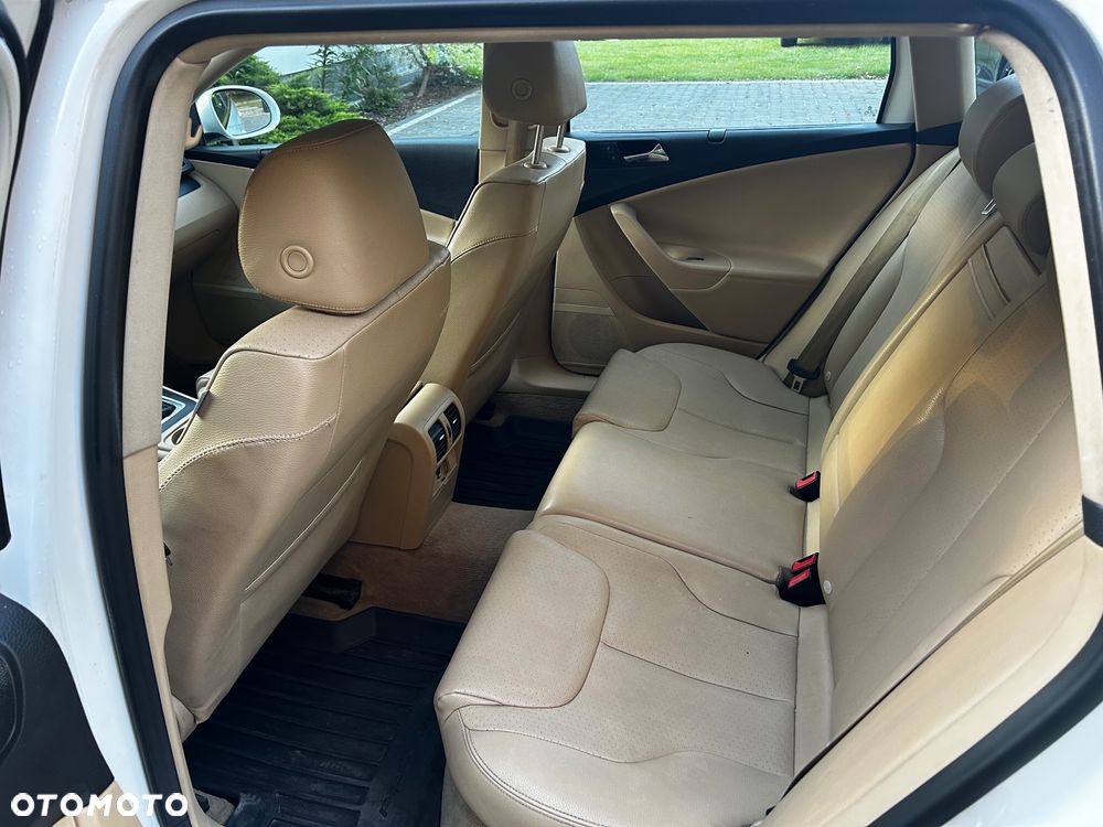 Volkswagen Passat Variant 2.0 Turbo FSI Automatik Individual - 12