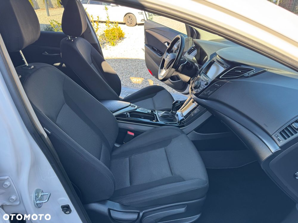 Hyundai i40 i40cw 1.7 CRDi Automatik Premium - 24