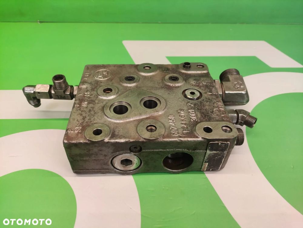 Zawór priorytetowy 607450 Rexroth 710386A1 Case - 6