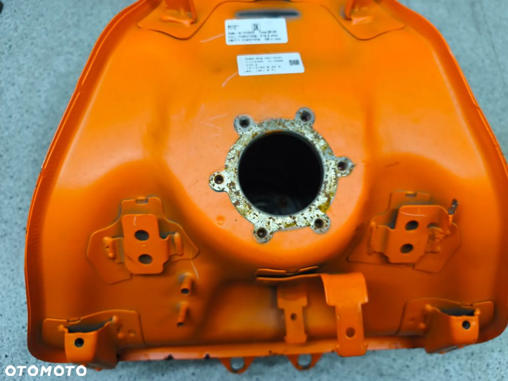 Bak, zbiornik paliwa KTM 390 Duke 24- - 34