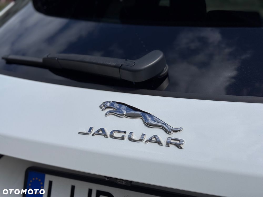 Jaguar F-Pace - 10