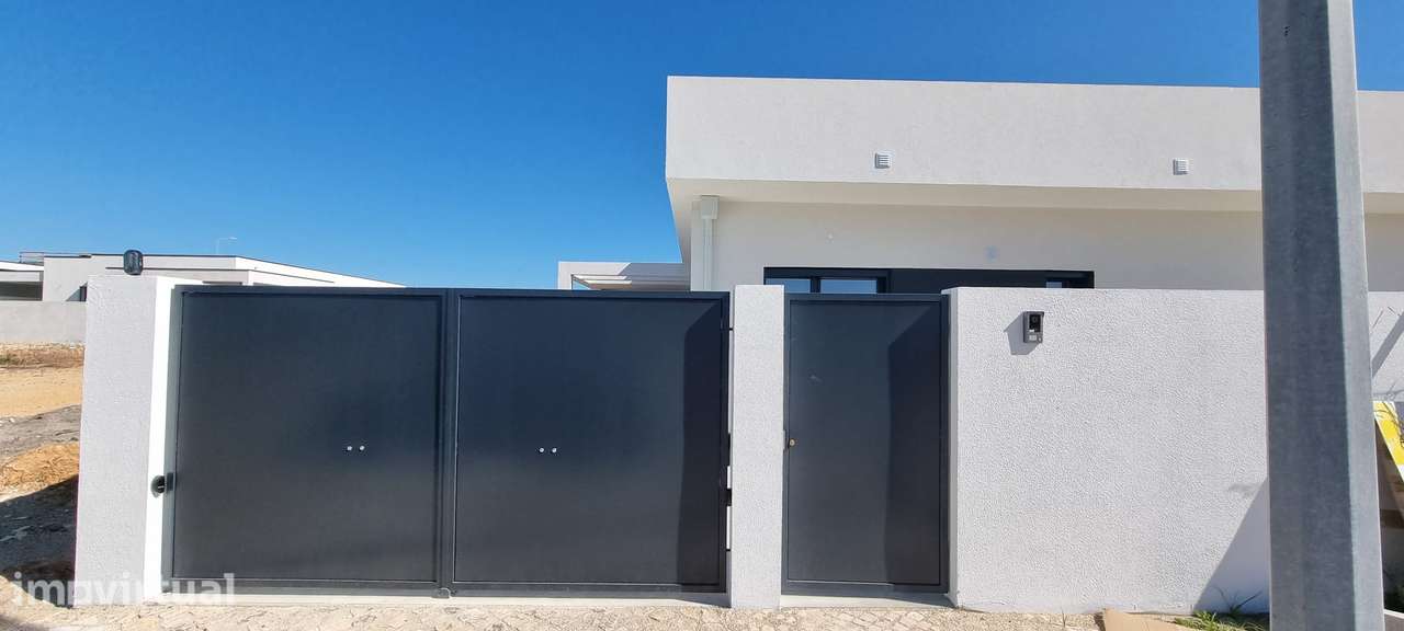 Moradia isolada térrea de arquitetura contemporânea - Grande imagem: 5/32